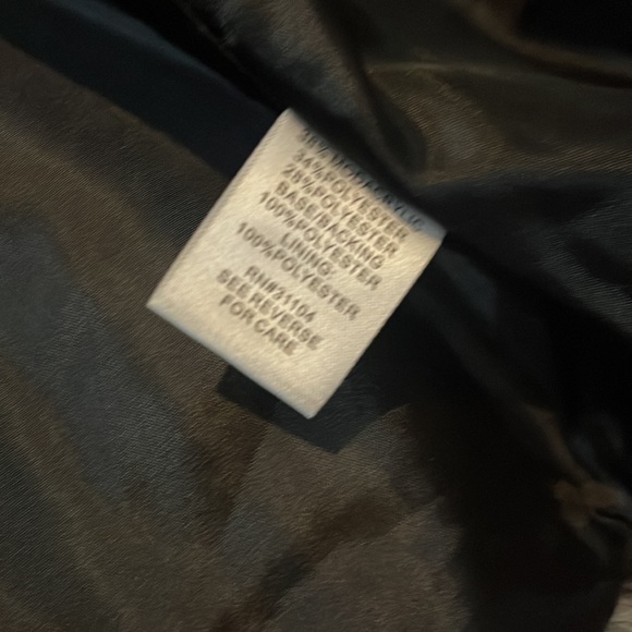 New Addition- NWT- Women’s Fur Vest - Picture 7 of 8